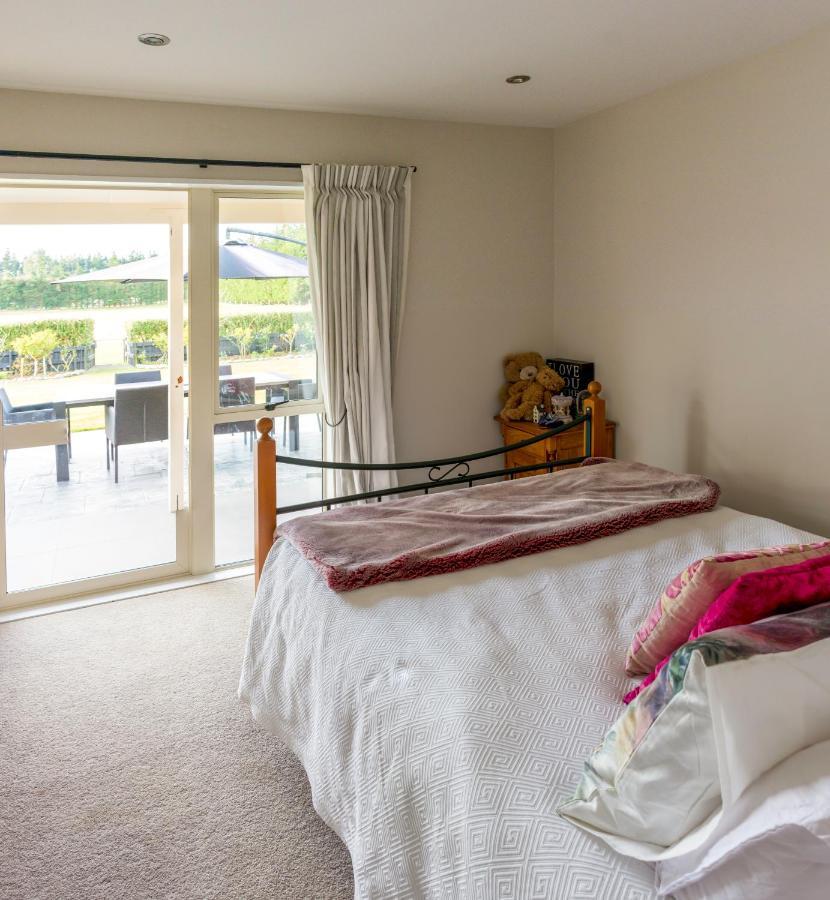 Gem Bed And Breakfast Christchurch Bagian luar foto